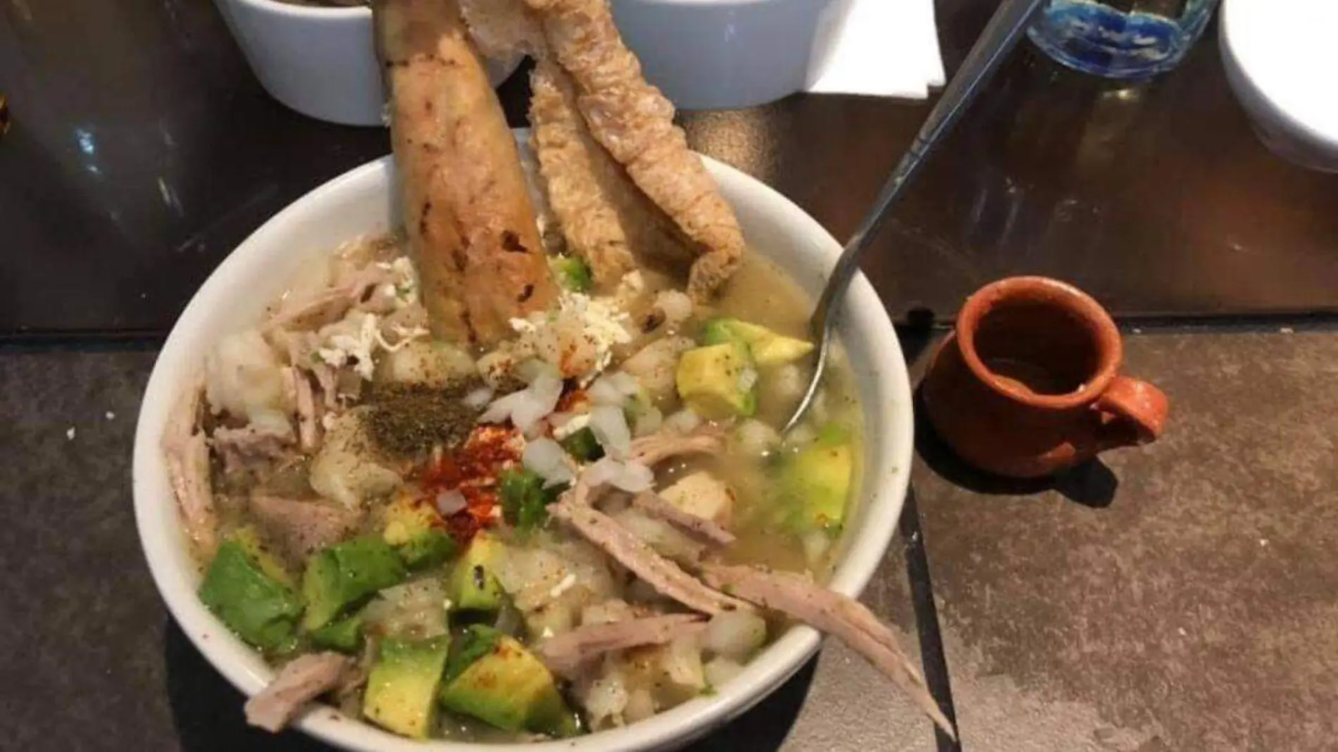 Pozole de puerco guerrerense